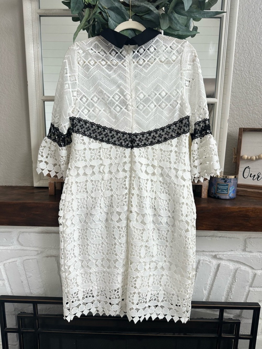 Nanette Lepore Lace Dress Size 12 Black & White Crochet Sheath Boho Chic - Picture 3 of 5